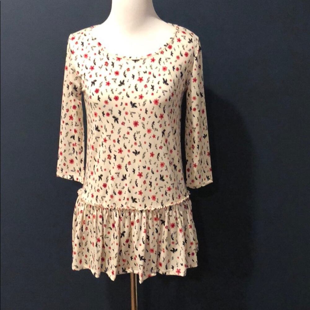 Floral Print Top Ruffle - Picture 4 of 8